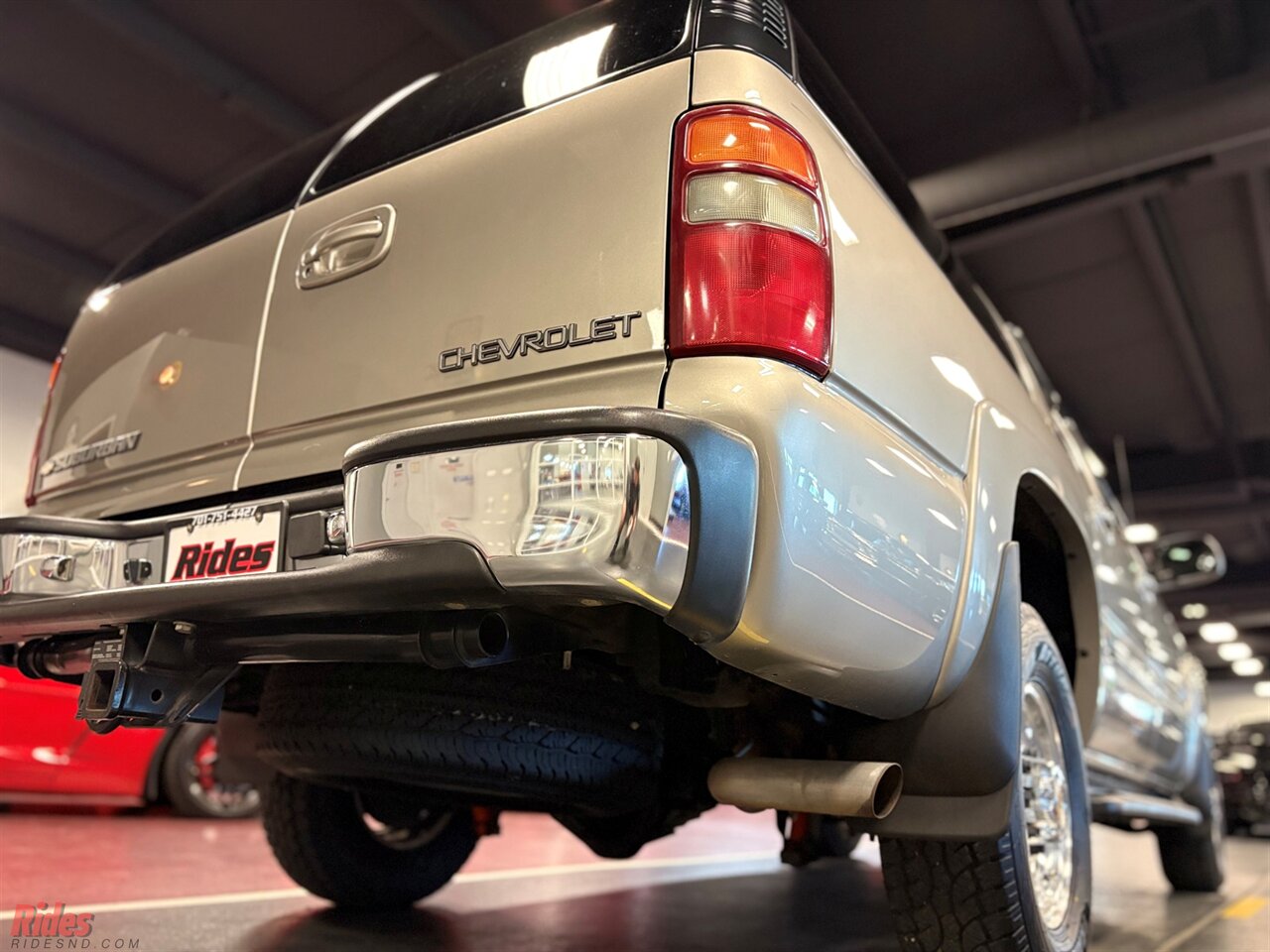 2001 Chevrolet Suburban 2500 LT   - Photo 52 - Bismarck, ND 58503
