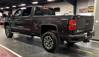 2015 GMC Sierra 2500HD Denali   - Photo 20 - Bismarck, ND 58503
