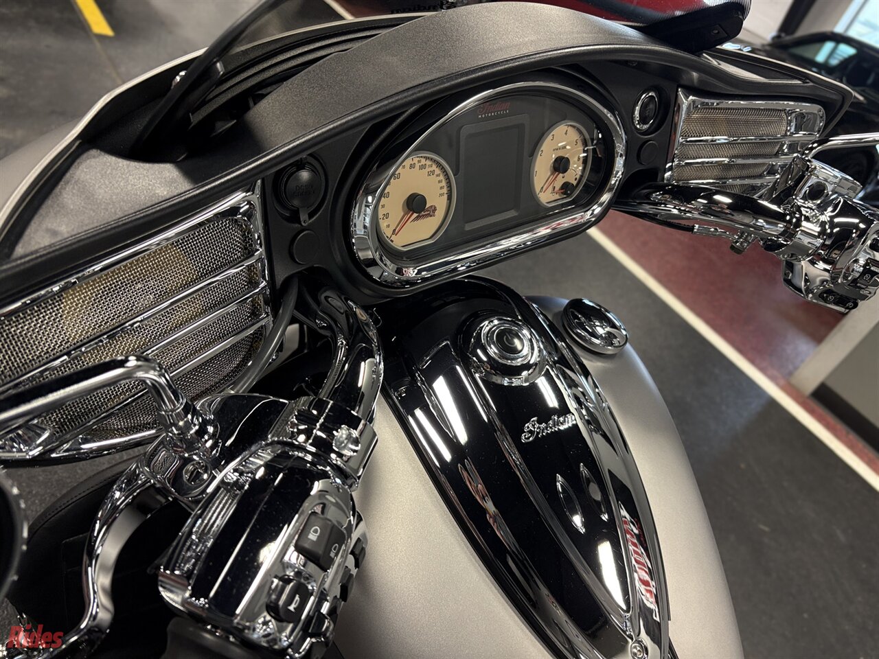 2016 Indian Chieftain   - Photo 17 - Bismarck, ND 58503