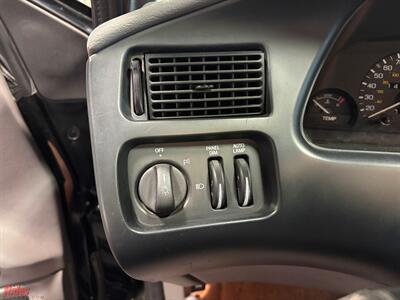 1994 Ford Thunderbird SC   - Photo 38 - Bismarck, ND 58503