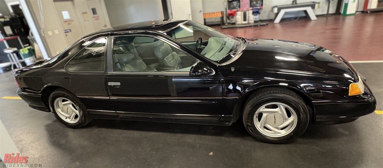 1994 Ford Thunderbird SC   - Photo 24 - Bismarck, ND 58503