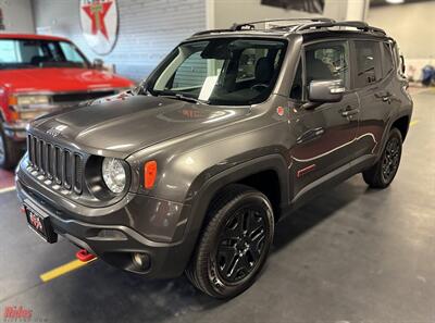 2018 Jeep Renegade Trailhawk   - Photo 4 - Bismarck, ND 58503