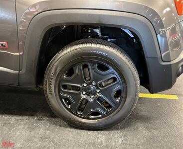 2018 Jeep Renegade Trailhawk   - Photo 38 - Bismarck, ND 58503