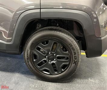 2018 Jeep Renegade Trailhawk   - Photo 17 - Bismarck, ND 58503