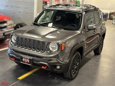 2018 Jeep Renegade Trailhawk   - Photo 3 - Bismarck, ND 58503