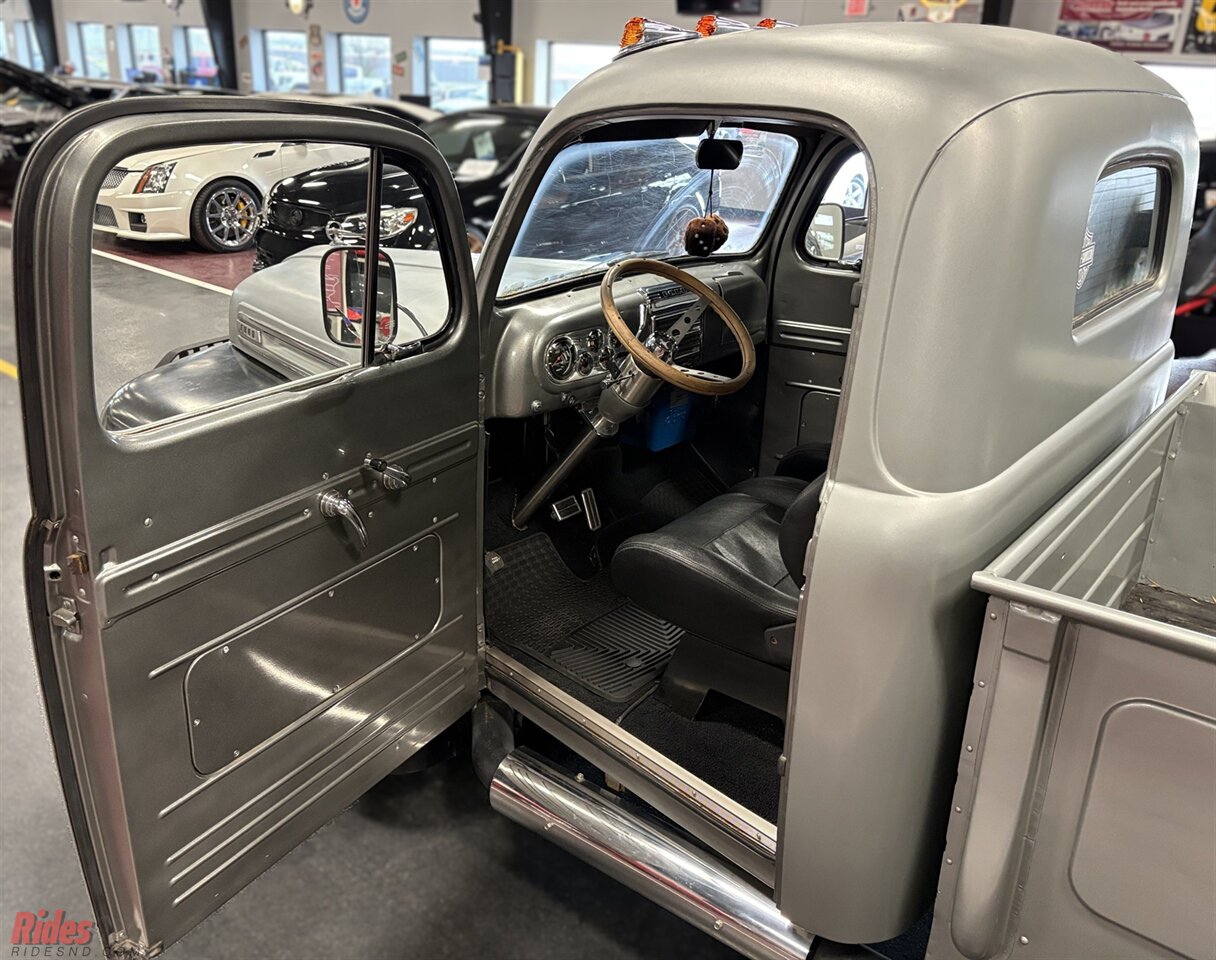 1949 Ford F3   - Photo 10 - Bismarck, ND 58503