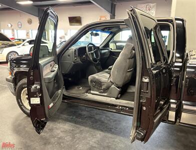 2002 Chevrolet Silverado 1500 LS   - Photo 7 - Bismarck, ND 58503