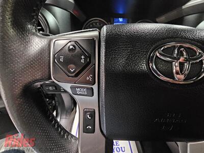 2017 Toyota Tacoma Limited   - Photo 34 - Bismarck, ND 58503