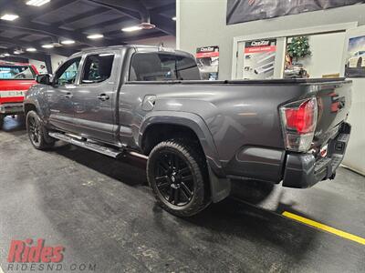2017 Toyota Tacoma Limited   - Photo 8 - Bismarck, ND 58503