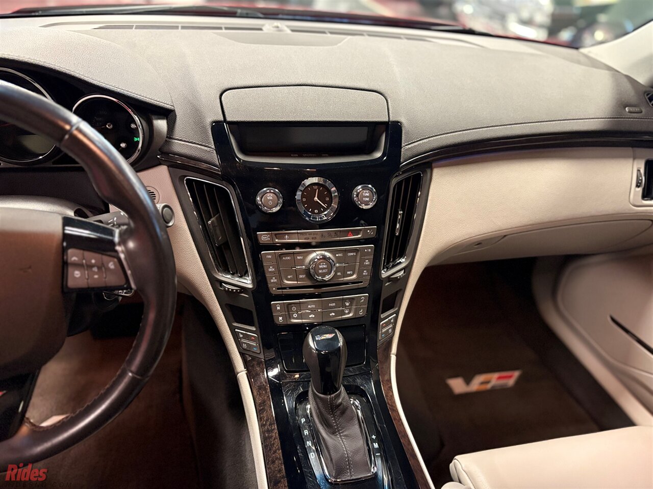 2011 Cadillac CTS-V   - Photo 22 - Bismarck, ND 58503