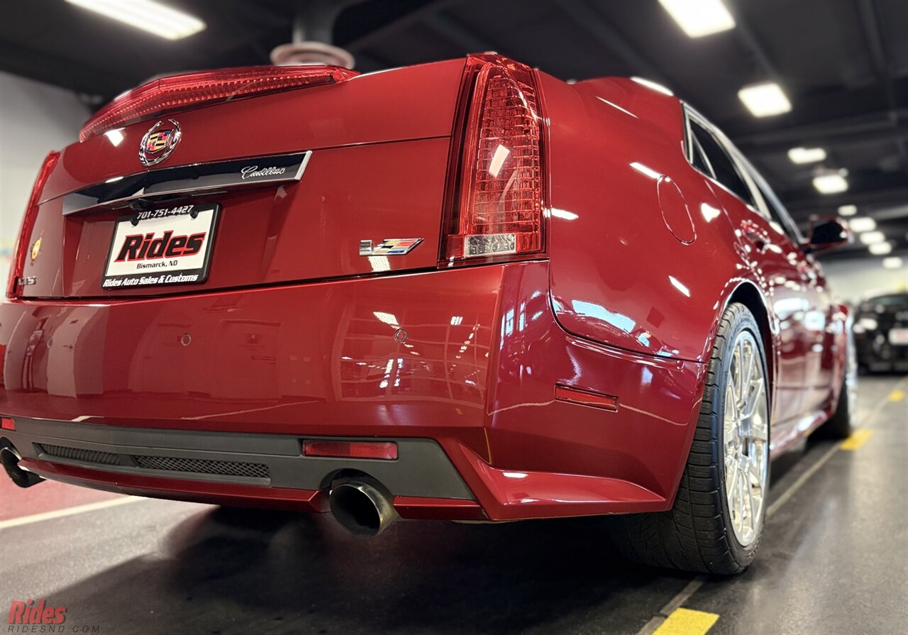 2011 Cadillac CTS-V   - Photo 43 - Bismarck, ND 58503