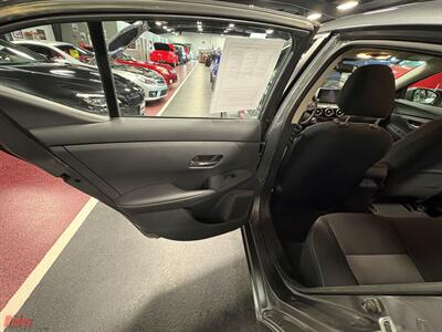 2024 Nissan Sentra SV   - Photo 8 - Bismarck, ND 58503