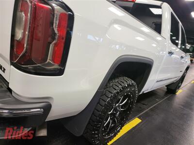 2018 GMC Sierra 1500 SLT   - Photo 12 - Bismarck, ND 58503