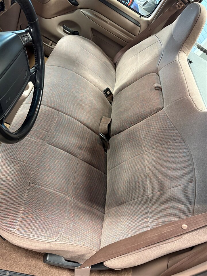 1996 Ford F-150 XLT   - Photo 40 - Bismarck, ND 58503