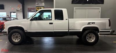 1994 GMC Sierra 1500 SLE   - Photo 3 - Bismarck, ND 58503