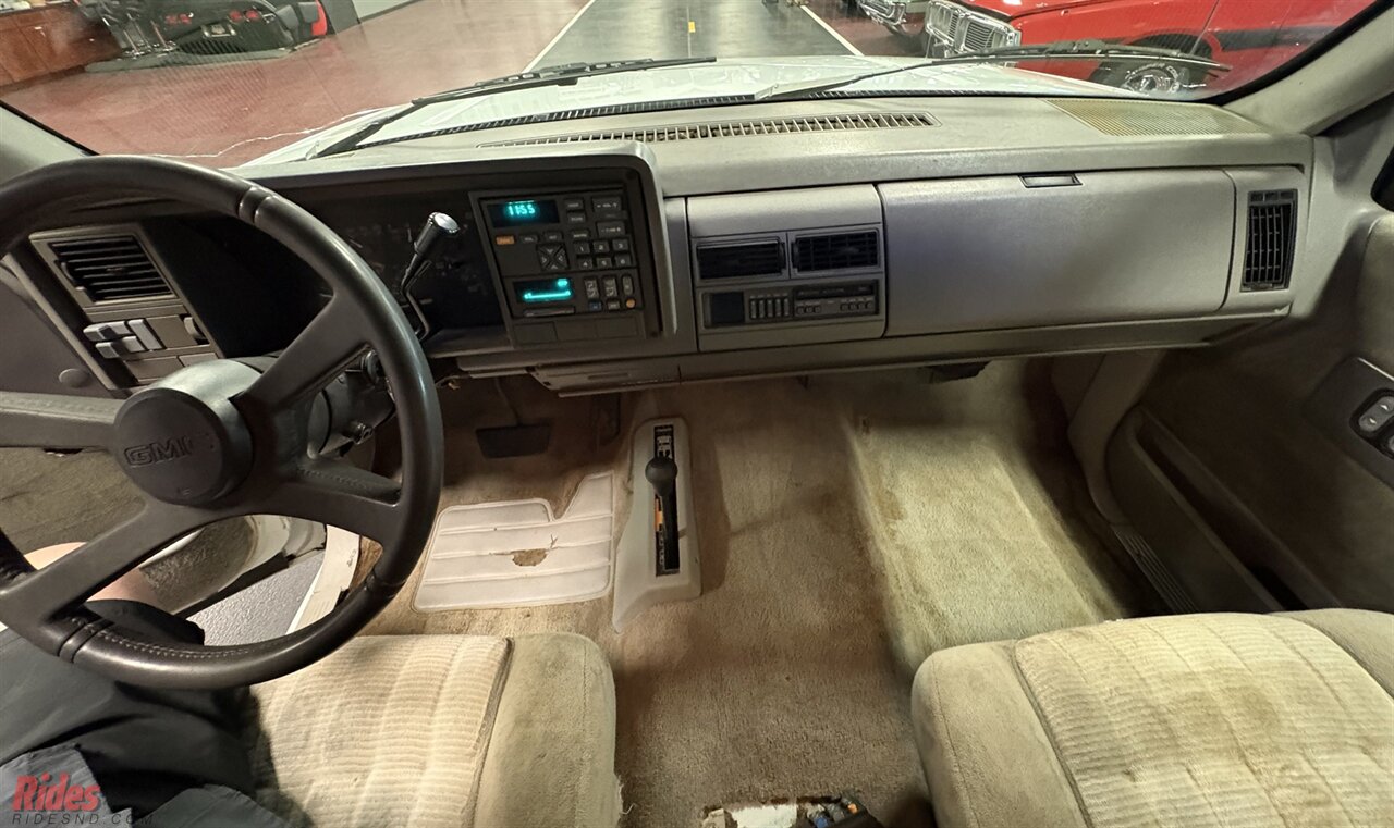 1994 GMC Sierra 1500 SLE   - Photo 25 - Bismarck, ND 58503