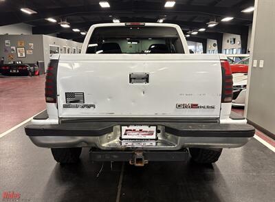 1994 GMC Sierra 1500 SLE   - Photo 10 - Bismarck, ND 58503