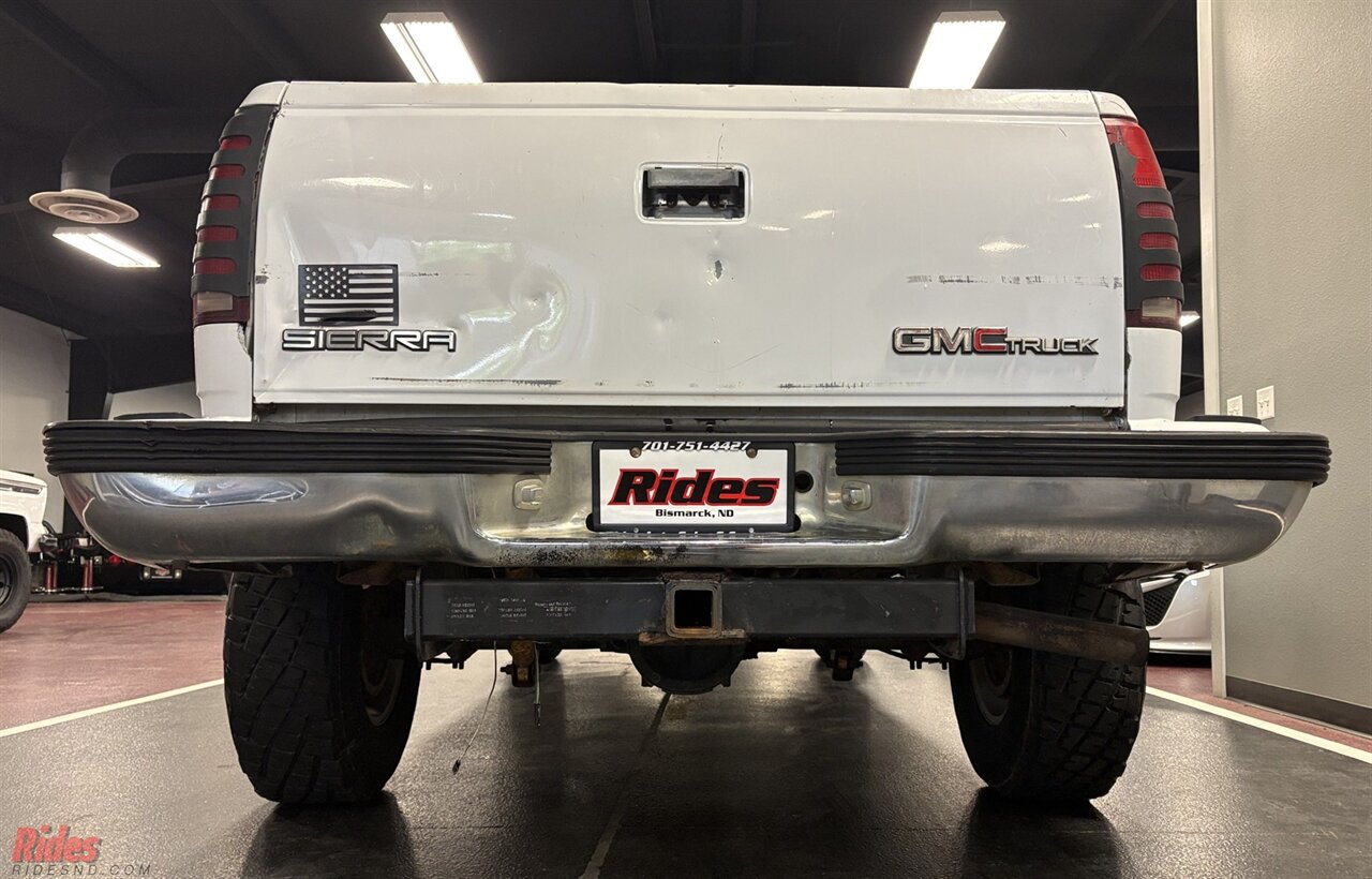 1994 GMC Sierra 1500 SLE   - Photo 12 - Bismarck, ND 58503