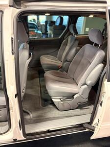 2004 Dodge Grand Caravan SXT   - Photo 25 - Bismarck, ND 58503