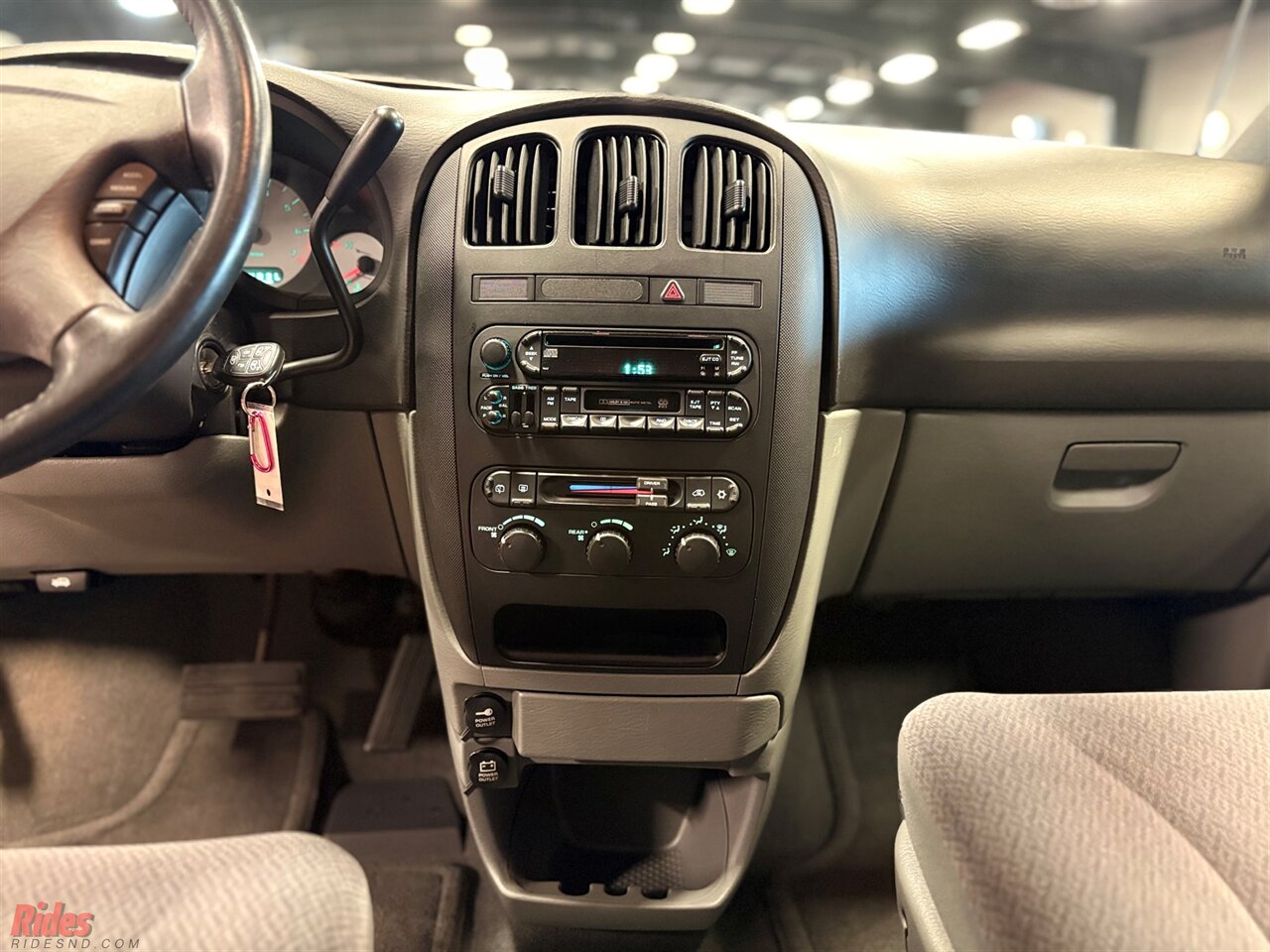 2004 Dodge Grand Caravan SXT   - Photo 20 - Bismarck, ND 58503