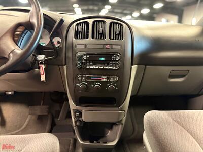 2004 Dodge Grand Caravan SXT   - Photo 20 - Bismarck, ND 58503