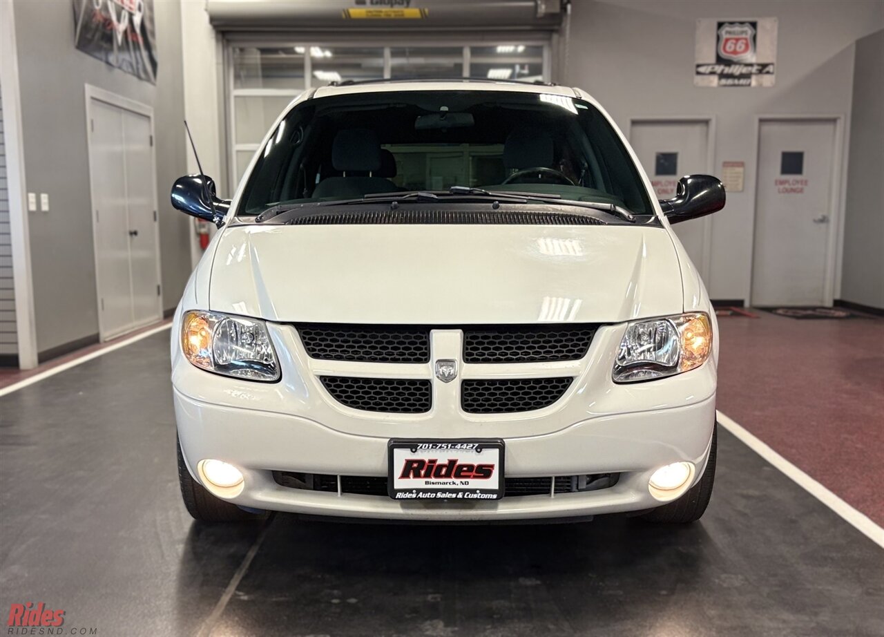 2004 Dodge Grand Caravan SXT   - Photo 58 - Bismarck, ND 58503