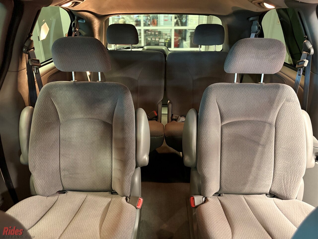 2004 Dodge Grand Caravan SXT   - Photo 26 - Bismarck, ND 58503