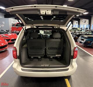 2004 Dodge Grand Caravan SXT   - Photo 38 - Bismarck, ND 58503