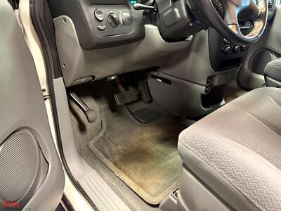2004 Dodge Grand Caravan SXT   - Photo 14 - Bismarck, ND 58503