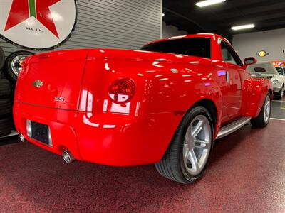 2004 Chevrolet SSR LS   - Photo 35 - Bismarck, ND 58503