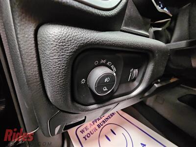 2023 RAM 1500 Big Horn   - Photo 33 - Bismarck, ND 58503