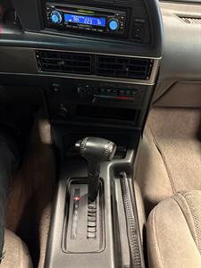 1990 Ford Thunderbird SC   - Photo 47 - Bismarck, ND 58503