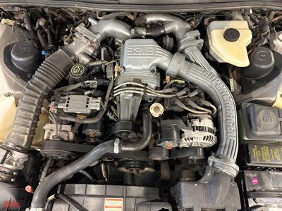 1990 Ford Thunderbird SC   - Photo 40 - Bismarck, ND 58503