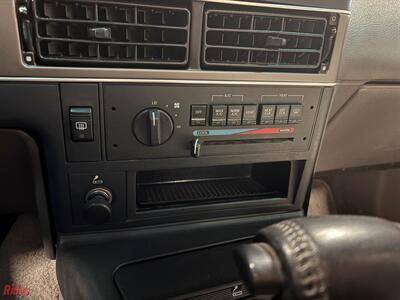 1990 Ford Thunderbird SC   - Photo 50 - Bismarck, ND 58503