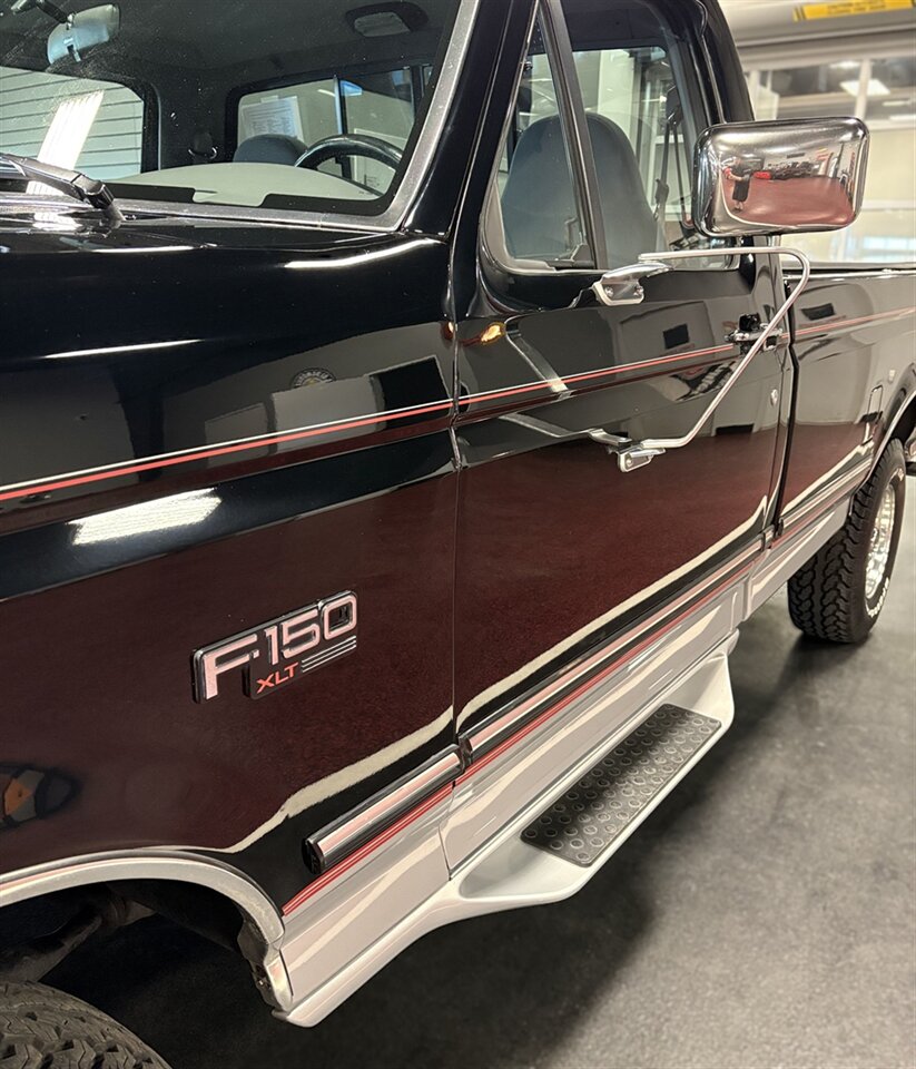 1996 Ford F-150 XLT   - Photo 9 - Bismarck, ND 58503
