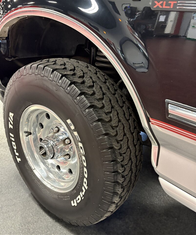 1996 Ford F-150 XLT   - Photo 8 - Bismarck, ND 58503