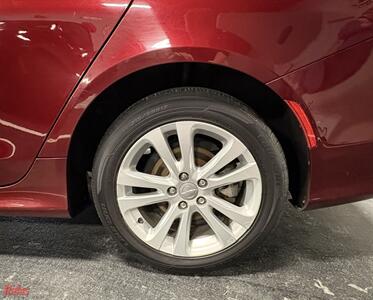 2016 Chrysler 200 Limited   - Photo 6 - Bismarck, ND 58503