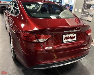 2016 Chrysler 200 Limited   - Photo 15 - Bismarck, ND 58503