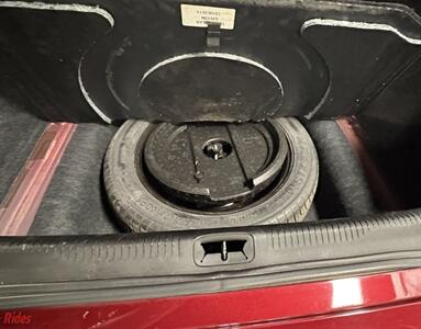 2016 Chrysler 200 Limited   - Photo 21 - Bismarck, ND 58503