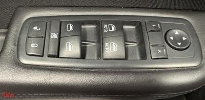 2016 Chrysler 200 Limited   - Photo 10 - Bismarck, ND 58503