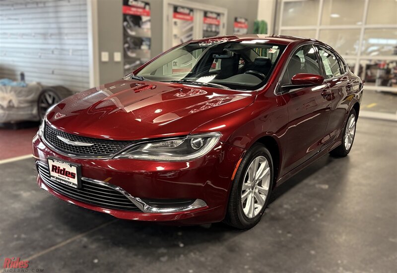 2016 Chrysler 200 Limited  