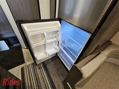 2021 CRRV CAMPER TRAVEL TRAILER   - Photo 8 - Bismarck, ND 58503