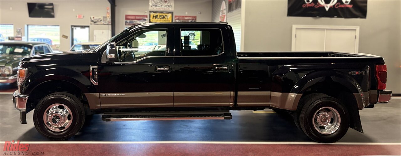 2022 Ford F-350 Super Duty King Ranch   - Photo 4 - Bismarck, ND 58503