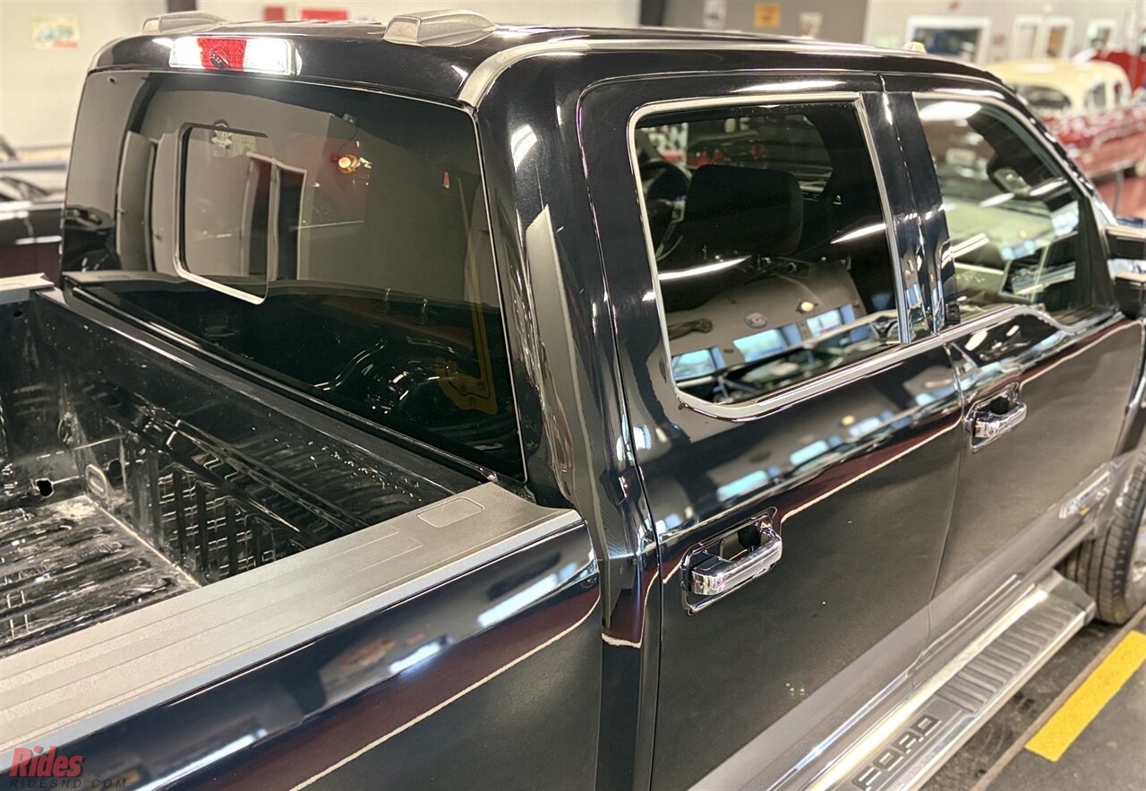 2022 Ford F-350 Super Duty King Ranch   - Photo 38 - Bismarck, ND 58503