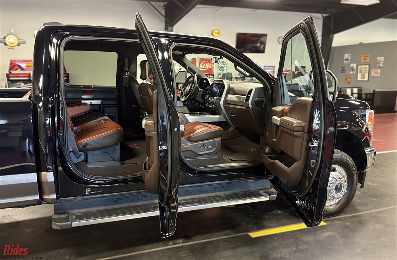 2022 Ford F-350 Super Duty King Ranch   - Photo 39 - Bismarck, ND 58503
