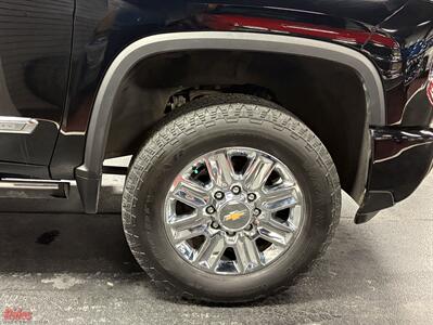 2024 Chevrolet Silverado 3500 High Country   - Photo 36 - Bismarck, ND 58503