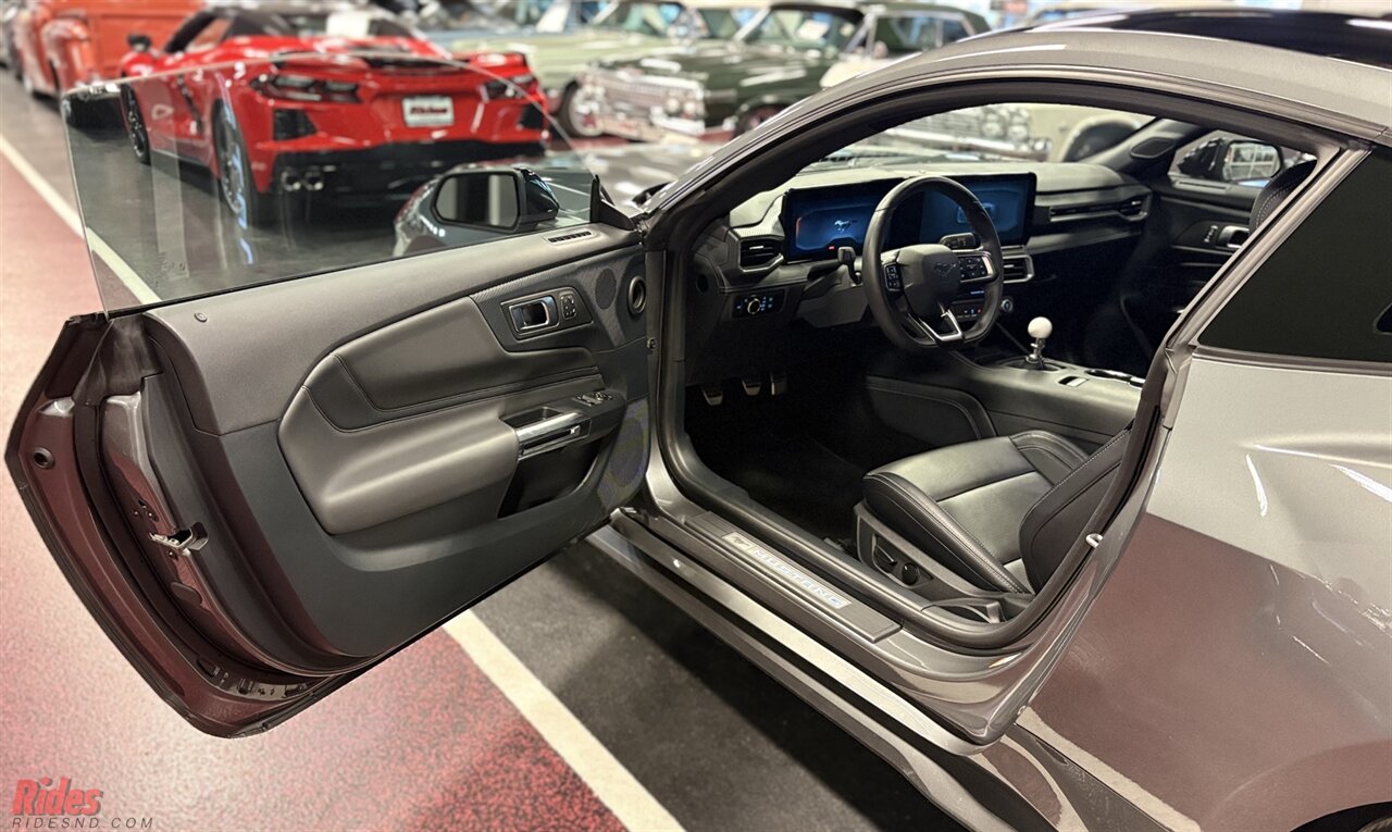 2024 Ford Mustang GT Premium   - Photo 12 - Bismarck, ND 58503