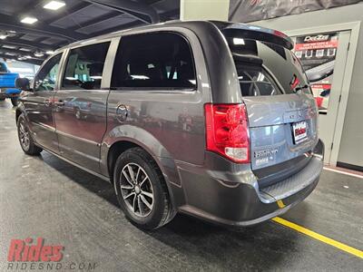 2017 Dodge Grand Caravan SXT   - Photo 7 - Bismarck, ND 58503