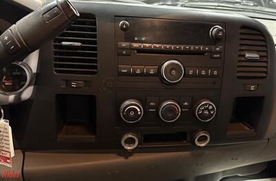 2009 Chevrolet Silverado 2500HD Work Truck   - Photo 15 - Bismarck, ND 58503