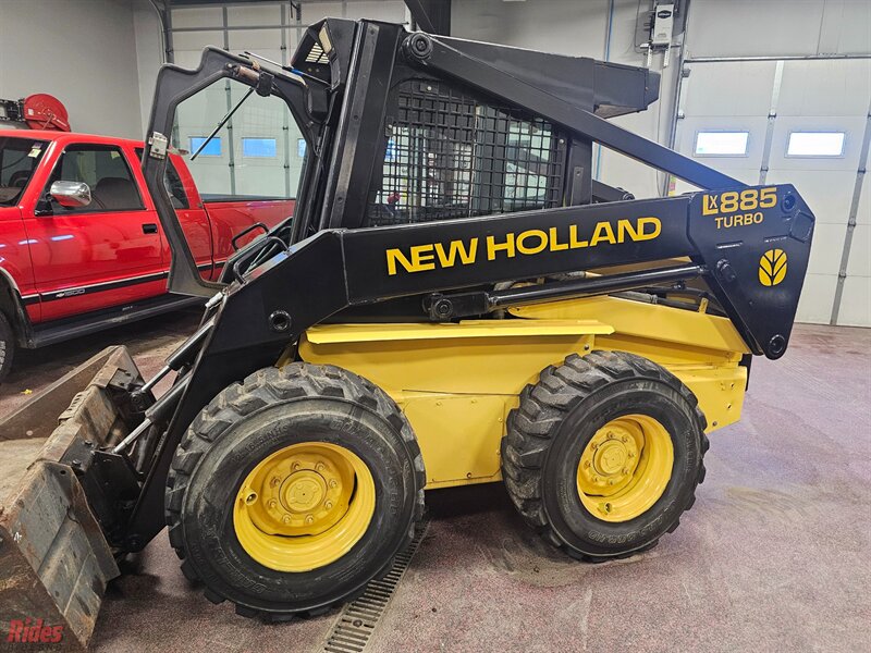 1996 NEW HOLLAND LX885 SKID STEER  